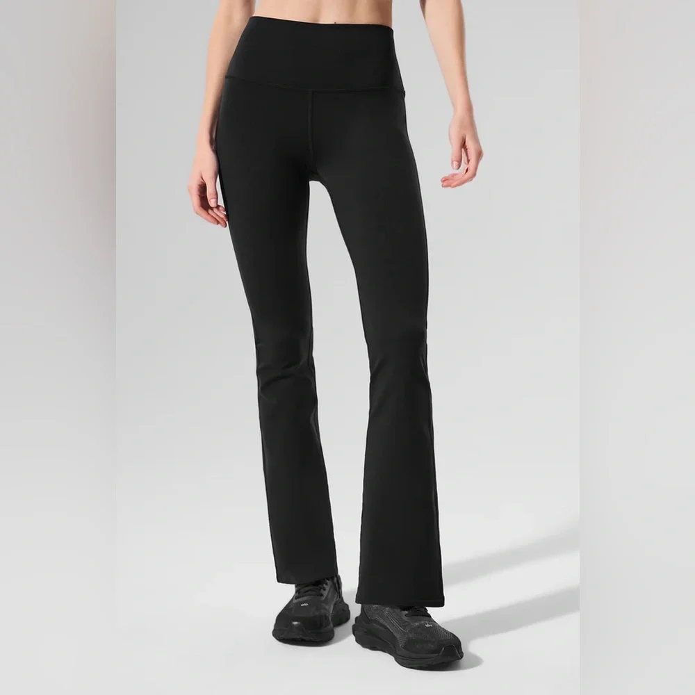 ALO YOGA | ✨NEW✨ Airbrush High-Waist 7/8 Bootcut Legging in Black